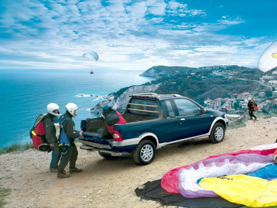  Fiat Strada Malibu 2004 года  (фото 2 из 2)